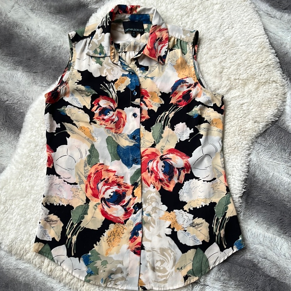 Cynthia Rowley Floral Watercolor Style Sleeveless Button Up Collared Shirt
